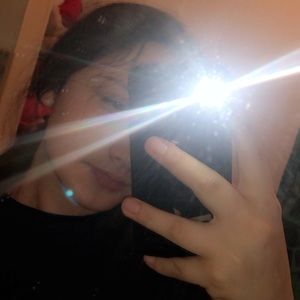 Meet your Posher, Alexia